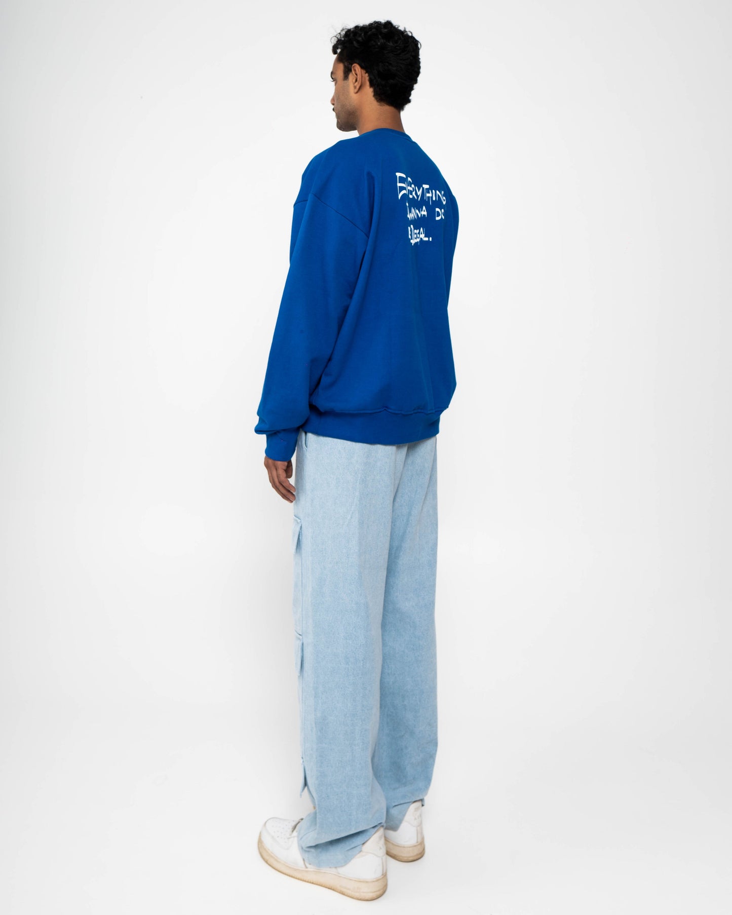 ILLEGAL OVERSIZED SWEATSHIRT